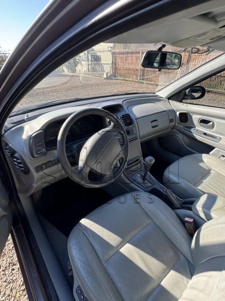 LOTE 015 - I/Renault Laguna V6, placa APH 1408, cinza, ano/modelo 2000/2001