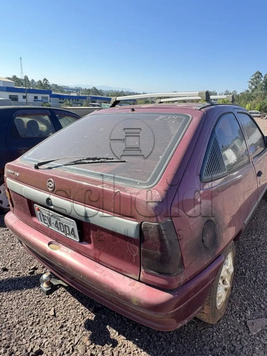 LOTE 010 - GM/Kadett GL, placa IEV 4004, vermelho, ano/modelo 1996