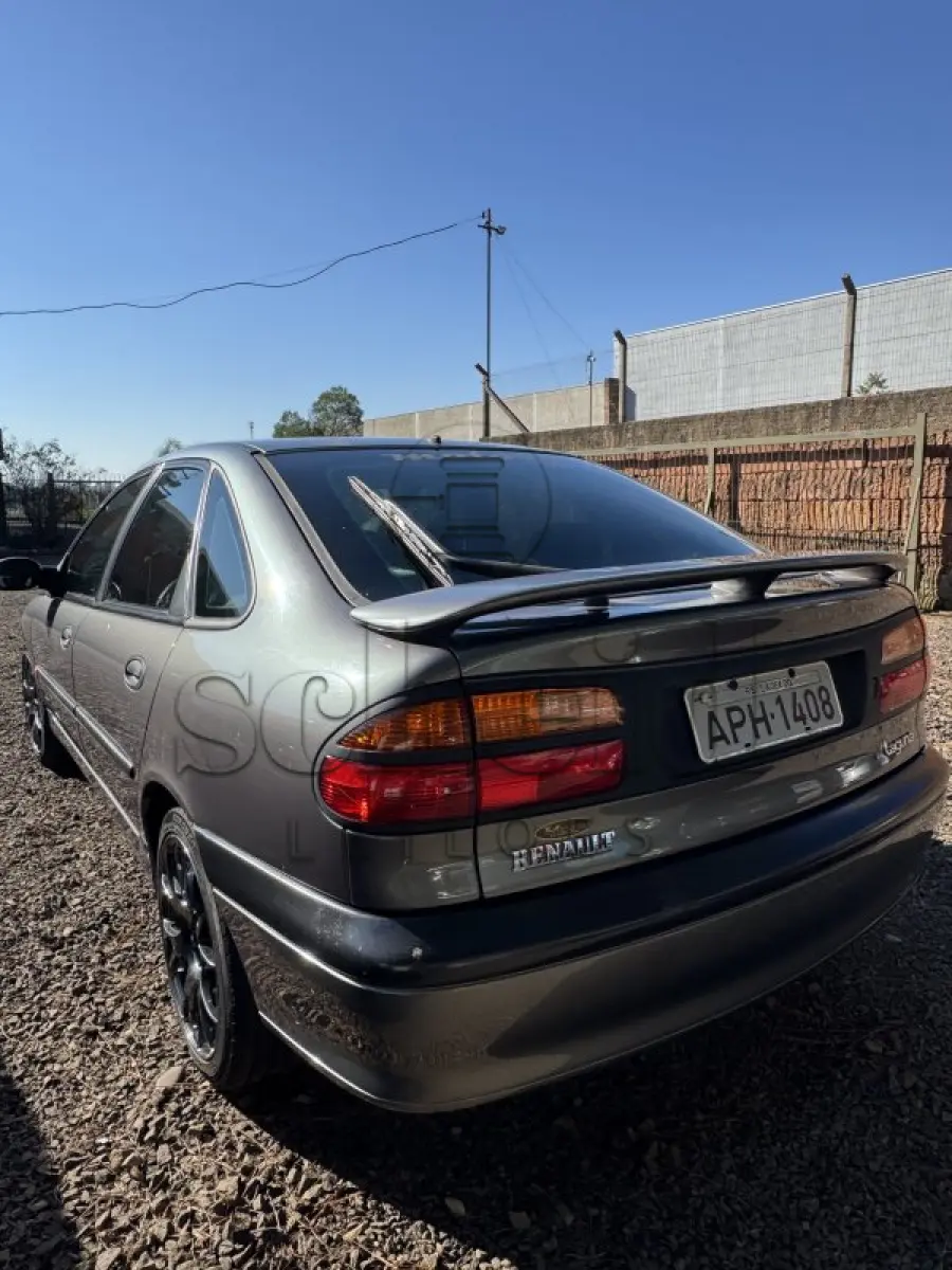 LOTE 015 - I/Renault Laguna V6, placa APH 1408, cinza, ano/modelo 2000/2001