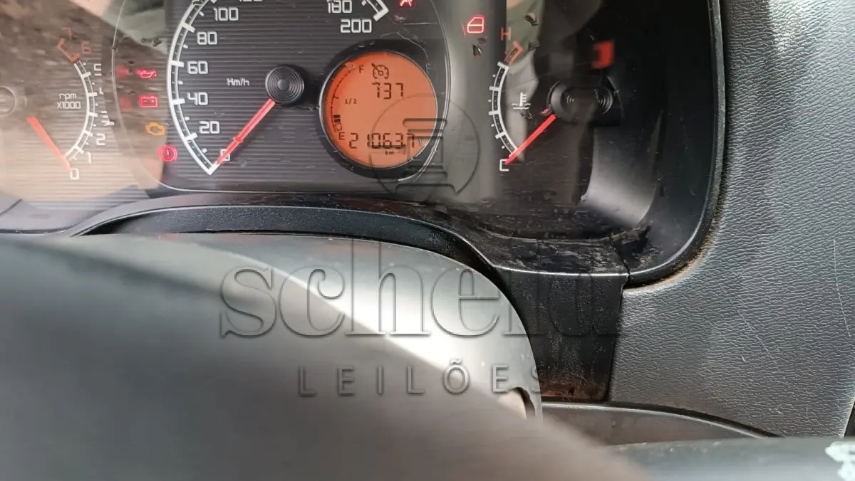 LOTE 003 - Fiat/Strada Working, placa IWZ 2750, preta, ano/modelo 2015/2016