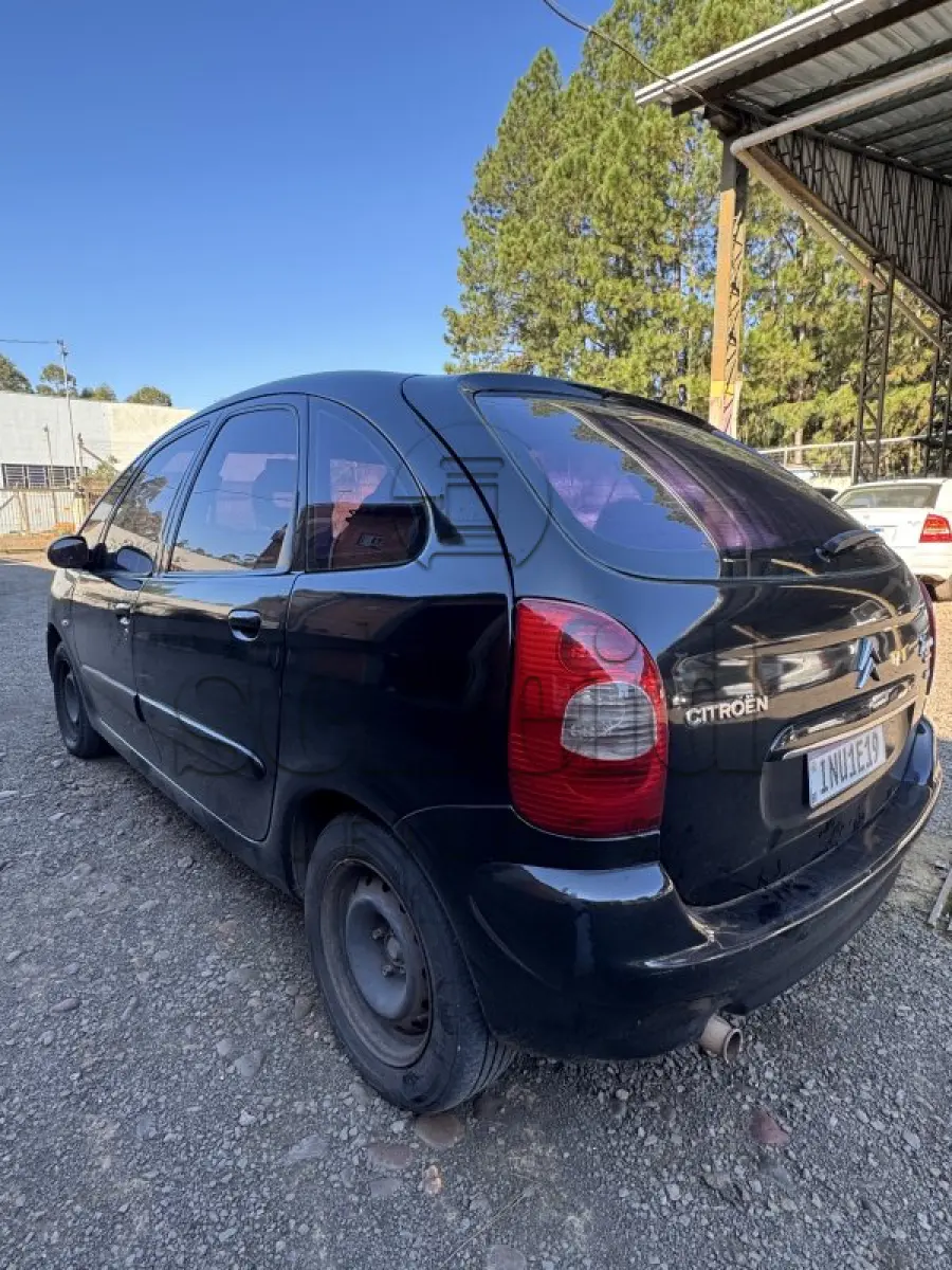 LOTE 012 - Citroen/Xsara Picasso GXA, placa INU 1E19, preto, ano/modelo 2006/2007