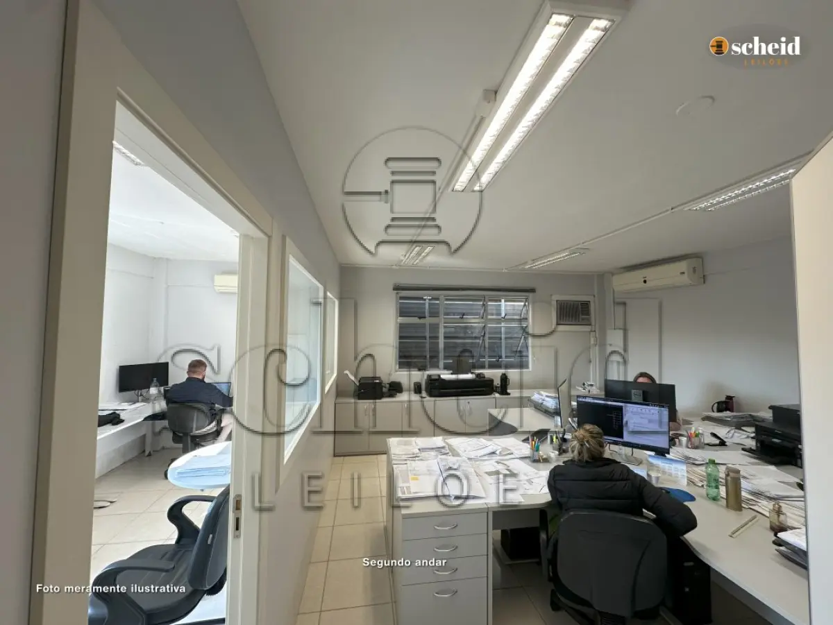 LOTE 001 - Área de 48.280,20m², contendo edificações com aproximadamente 3.641,92m², situada na BR 386, bairro Bom Pastor, Lajeado/RS
