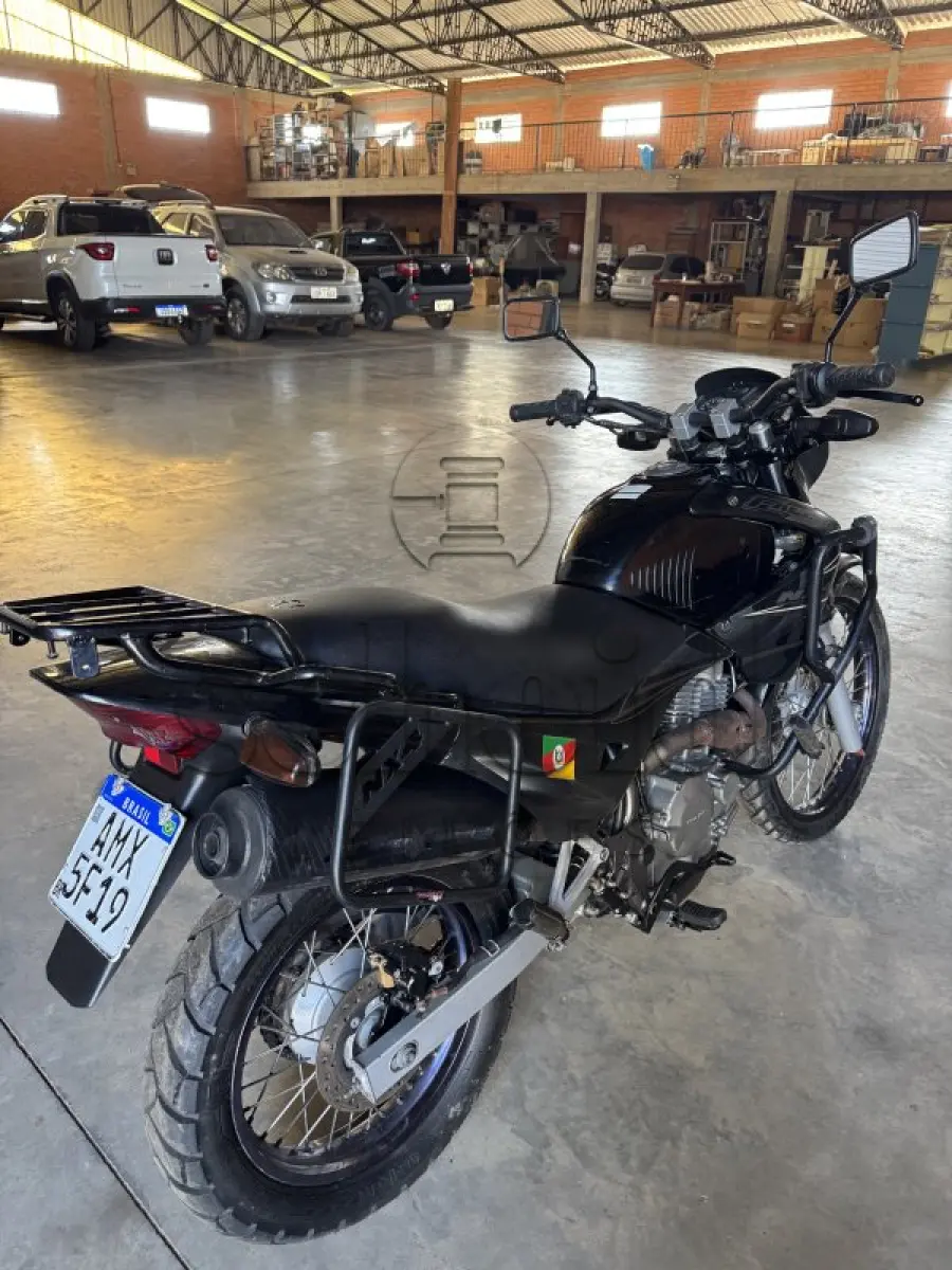 LOTE 013 - Honda/NX-4 Falcon, placa AMX 5F19, preta, ano/modelo 2005