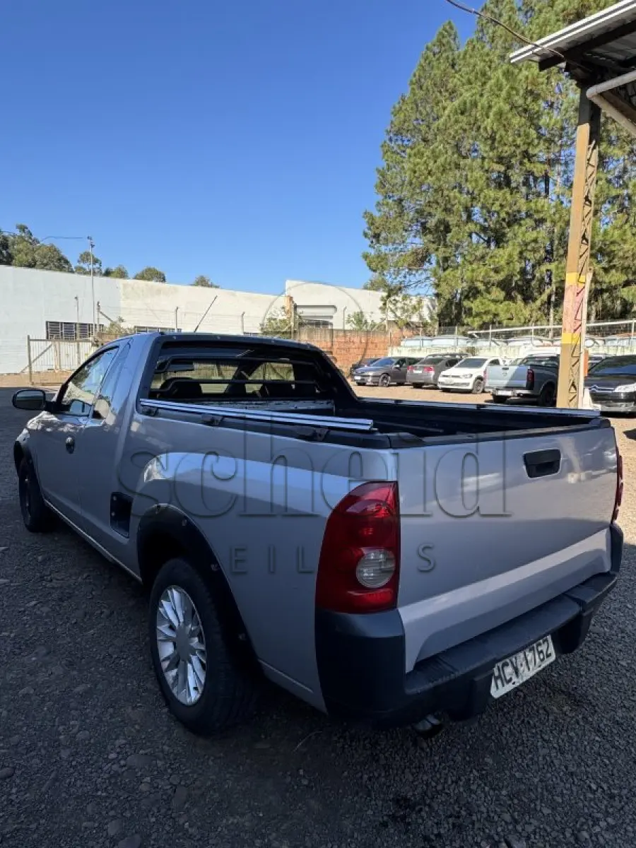 LOTE 016 - GM/Montana Conquest, placa HCV 1762, prata, ano/modelo 2005