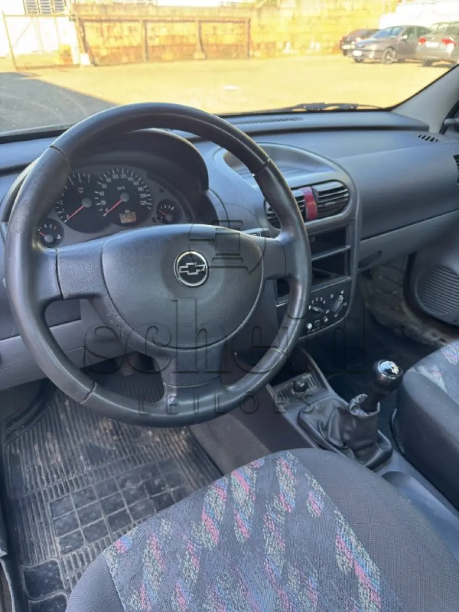 LOTE 016 - GM/Montana Conquest, placa HCV 1762, prata, ano/modelo 2005