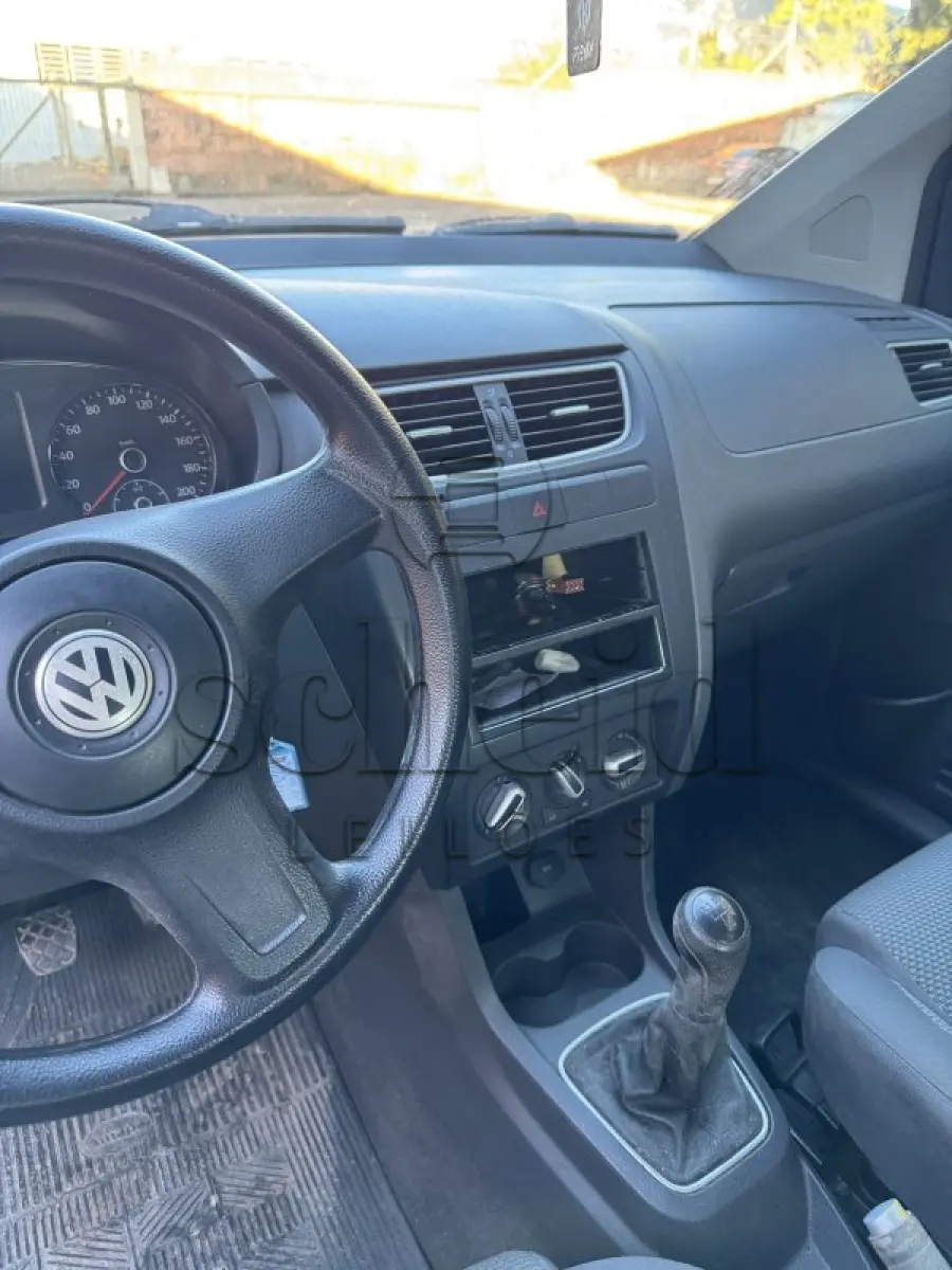 LOTE 002 - VW/Fox 1.0 GII, placa IVP 1I11, cinza, ano/modelo 2010