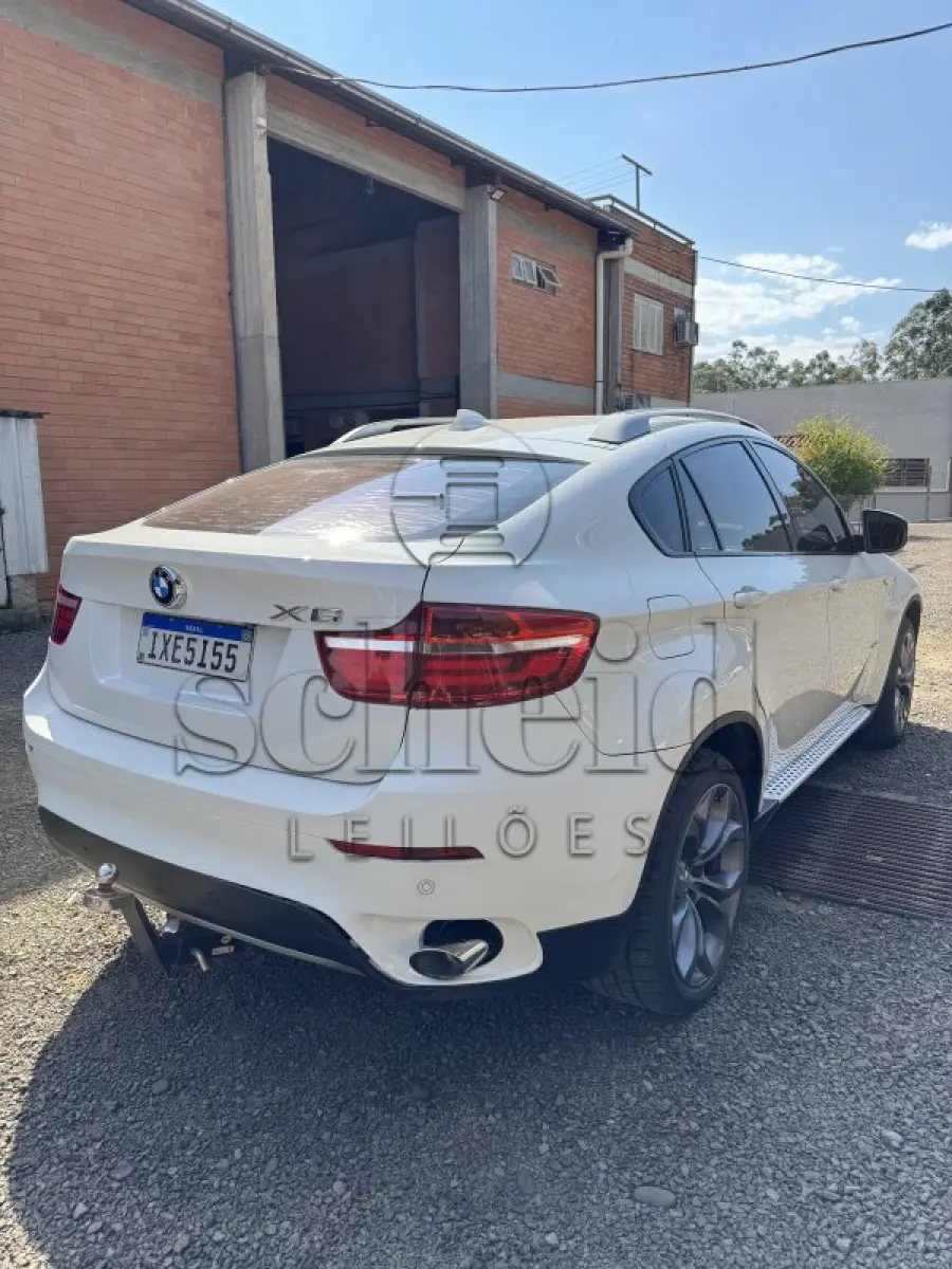 LOTE 002 - I/BMW X6 Xdrive 35I FG21, placa IXE 5I55, branca, ano/modelo 2013/2014