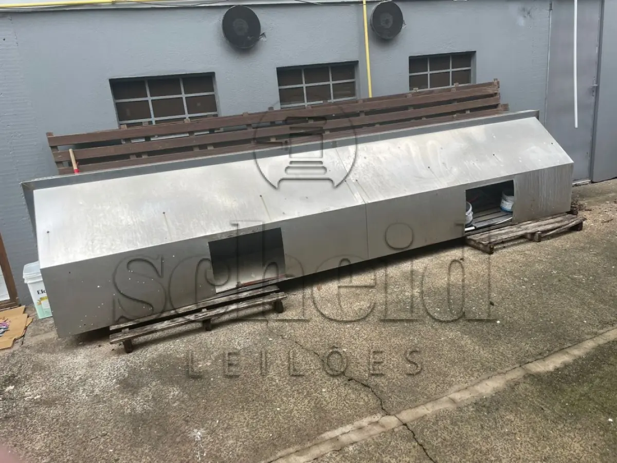 LOTE 007 - Coifa industrial da marca ANTAR, em inox, com dois exaustores a motor, com aproximadamente quatro metros de comprimento