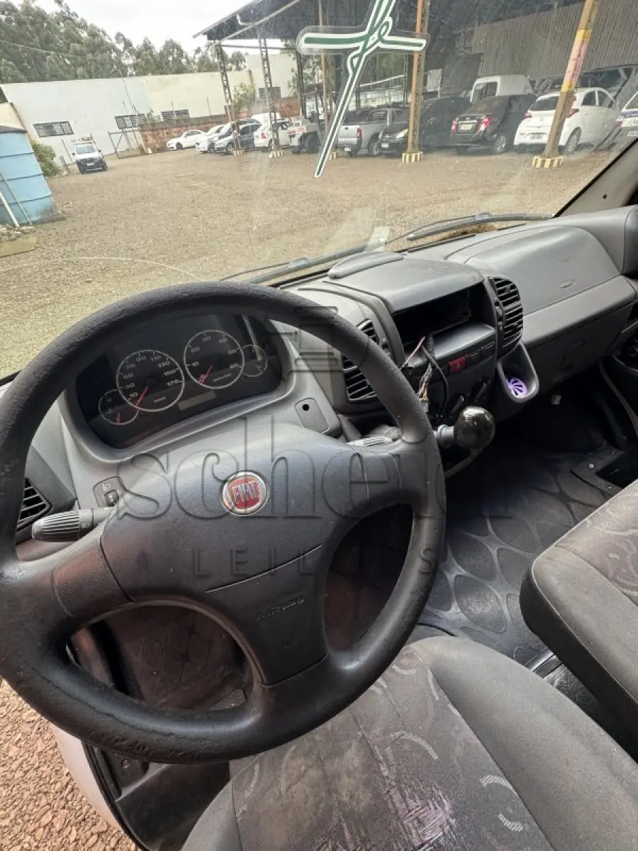 LOTE 006 - Fiat/Ducato Cargo, placa IVT 1I95, branca, ano/modelo 2014