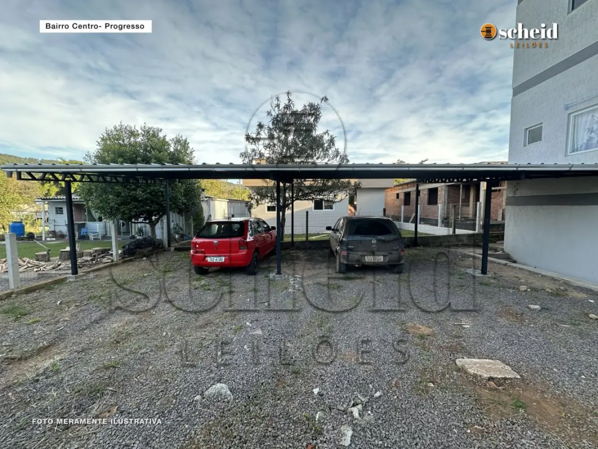 LOTE 002 - APARTAMENTO n° 201, com área real privativa de 51,69m², localizado no segundo pavimento, na frente do prédio do RESIDENCIAL PROGRESSO, sito a Rua Frei Constantino, n° 368, bairro Centro, Progresso/RS