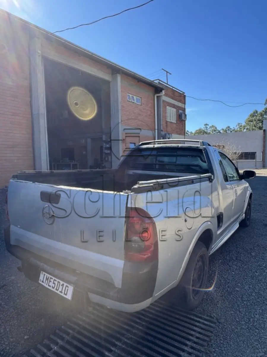 LOTE 002 - GM/Montana Sport, placa IME 5D10, prata, ano/modelo 2004/2005