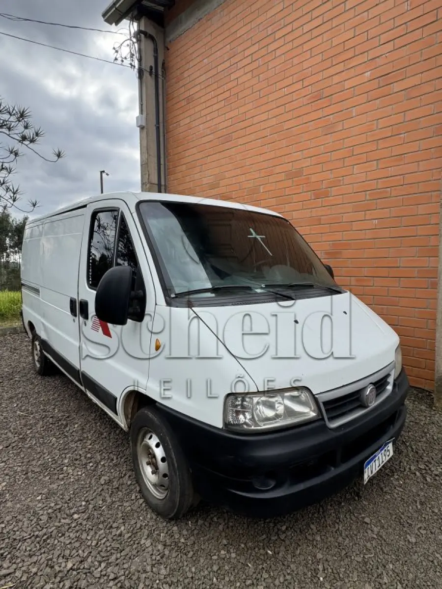 LOTE 006 - Fiat/Ducato Cargo, placa IVT 1I95, branca, ano/modelo 2014