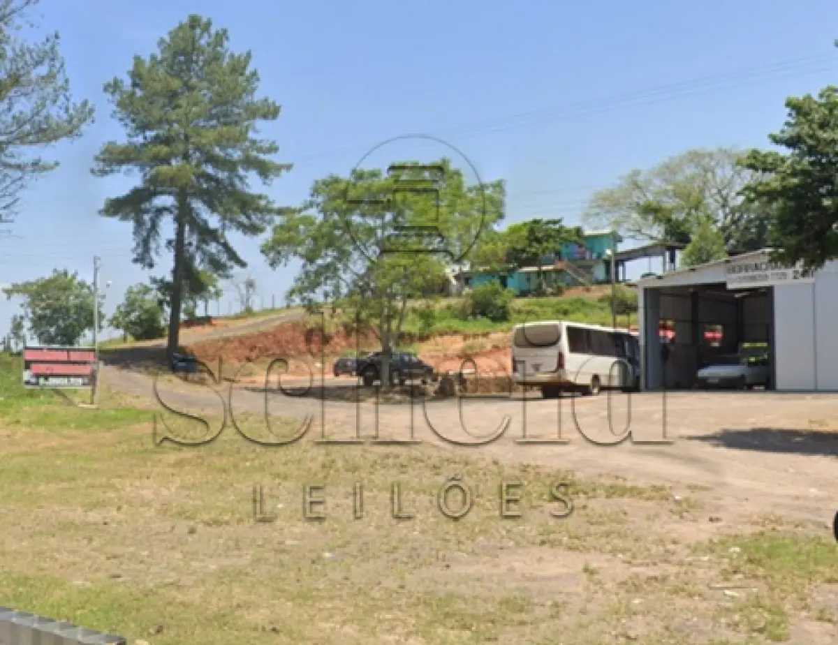 LOTE 008 - Estrutura de pavilhão metálico desmontável, montada na Rodovia BR 386, km 372, Centro, Fazenda Vilanova/RS