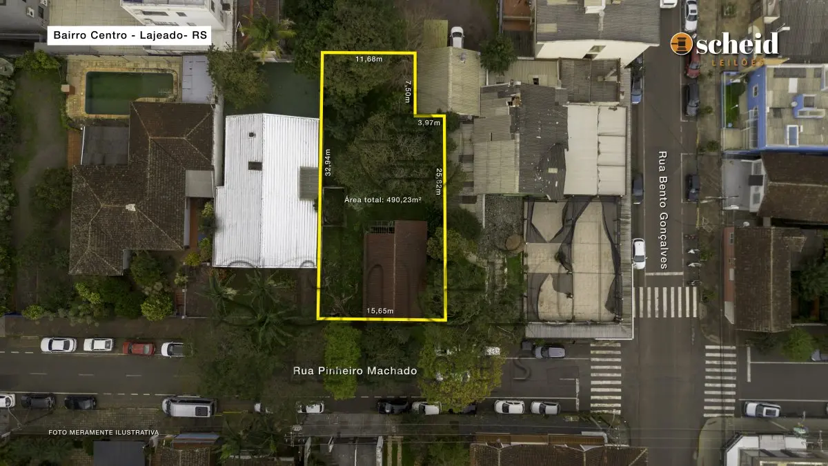 LOTE 001 - Área de 490,23m², contendo uma casa residencial de alvenaria com 77,00m², um galpão de madeira com 11 50m² e um telheiro de madeira com 21,00m², localizado na Rua Pinheiro Machado, nº 198, bairro Centro, Lajeado/RS