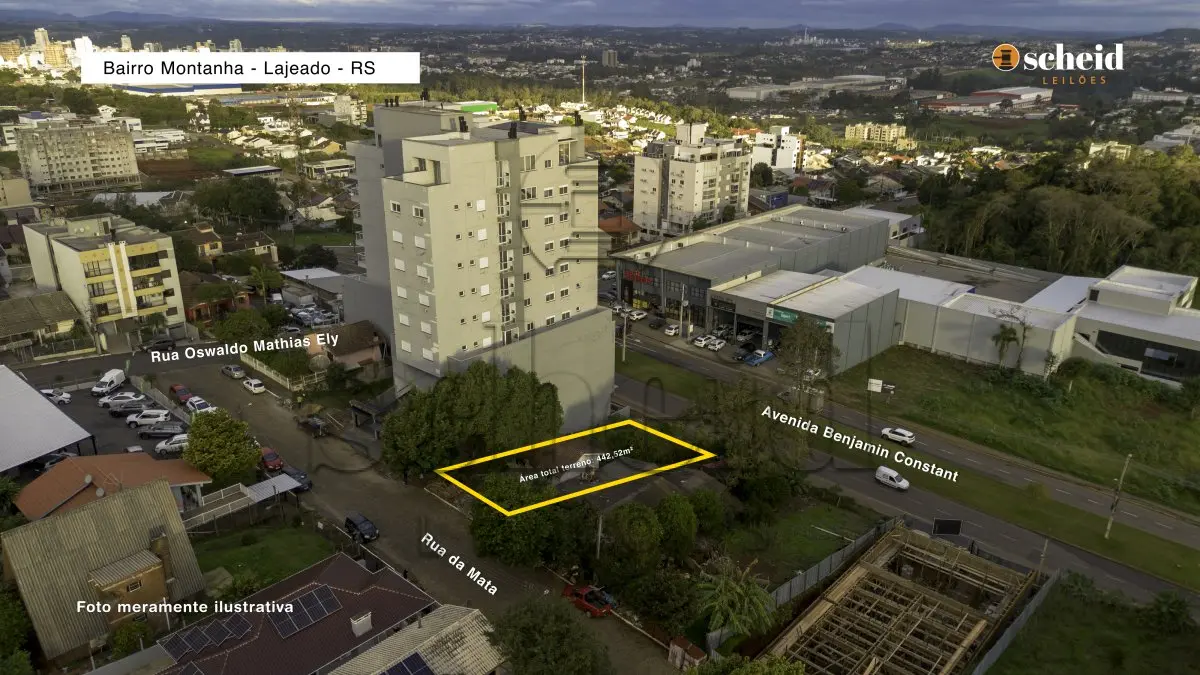 LOTE 002 - Área de 442,52m², contendo uma casa residencial de madeira com 48,00m e um aumento residencial de alvenaria de 32,19m', localizado na Rua da Mata, n° 52, bairro Montanha, Lajeado/RS