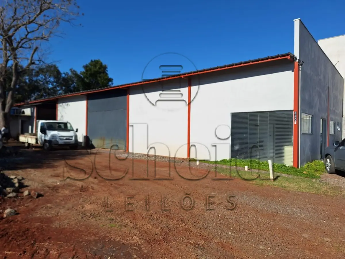 LOTE 001 - Área de 1.428,85m², contendo edificado um galpão comercial, localizada na Rua José Bonifácio, nº 640, bairro Hidráulica, Lajeado/RS