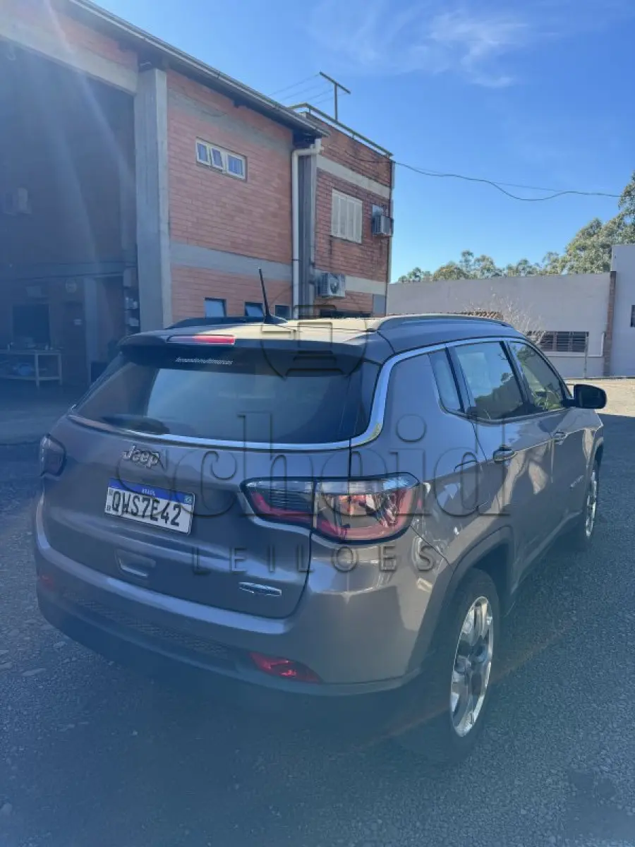 LOTE 001 - JEEP/Compass Longitude F, placa QWS 7E42, cinza, ano/modelo 2019/2020