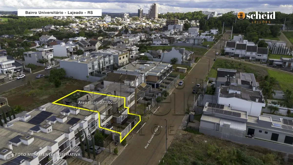 LOTE 001 - Área de 372,00m², edificada uma casa residencial em alvenaria com dois pavimentos, totalizando 212,35m² de área construída, localizada na Rua Osvaldo Haas, n° 361, bairro Universitário, Lajeado/RS