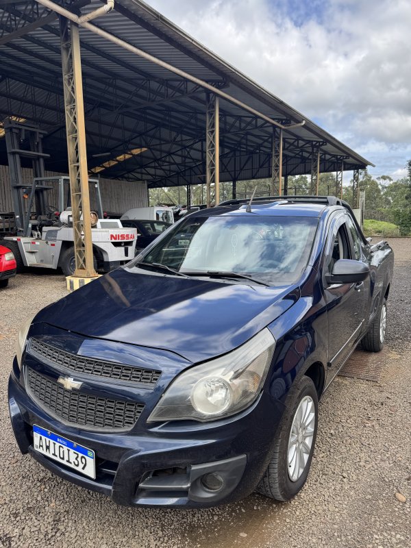 LOTE 009 - Chevrolet/Montana LS, placa AWI 0I39, azul, ano/modelo 2012/2013
