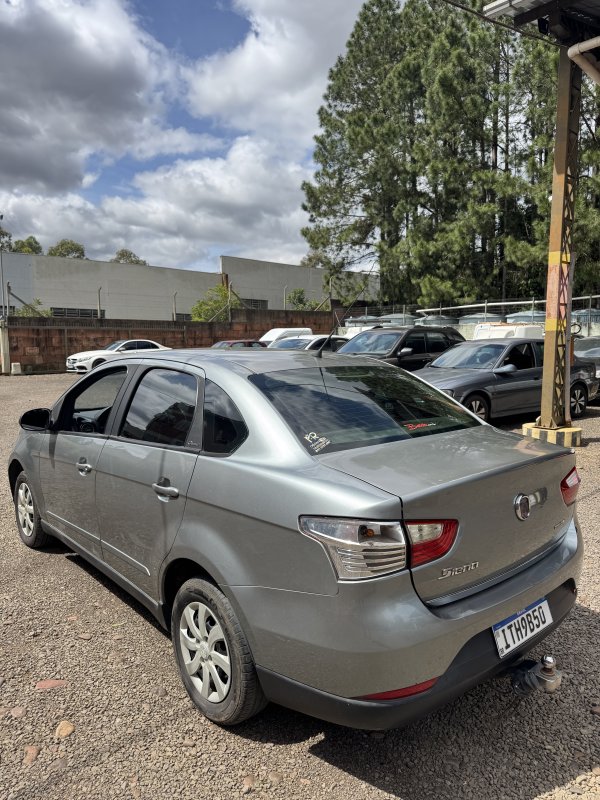 LOTE 008 - Fiat/Siena Attractiv 1.4, placa ITH 9B50, cinza, ano/modelo 2012/2013