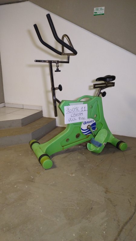 LOTE 011 - POOL BIKE PLÁSTICA/INOX FLOTY VERDE