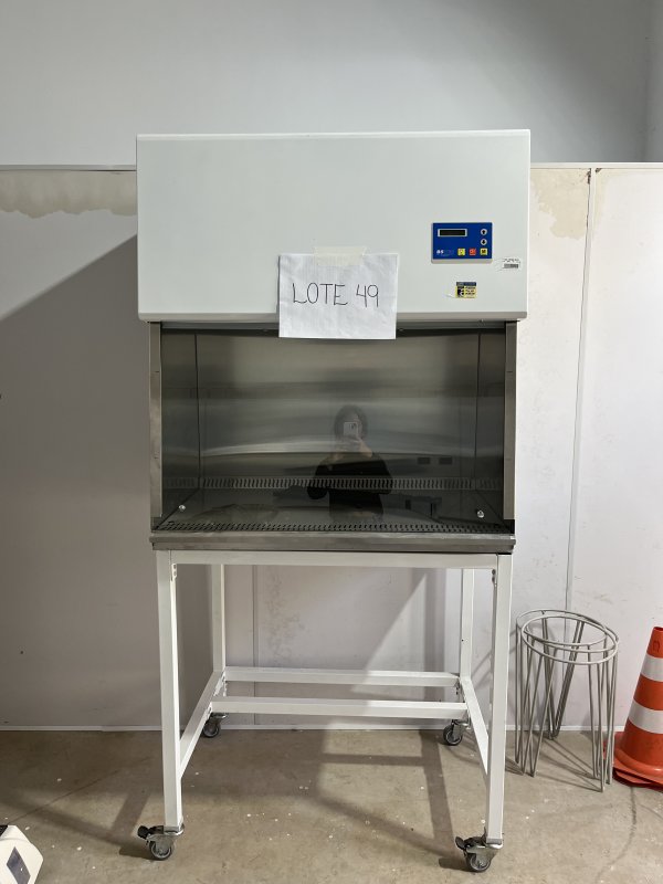 LOTE 049 - CABINE DE SEGURANCA BIOLOGICA BSTEC S-27