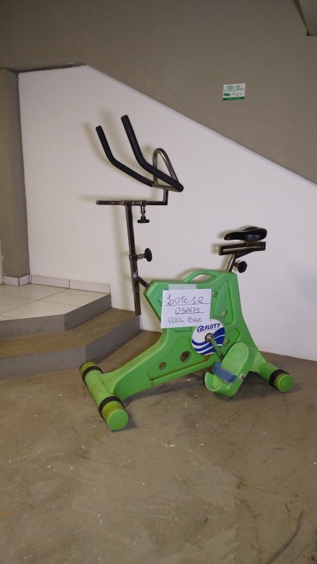 LOTE 012 - POOL BIKE PLÁSTICA/INOX FLOTY VERDE