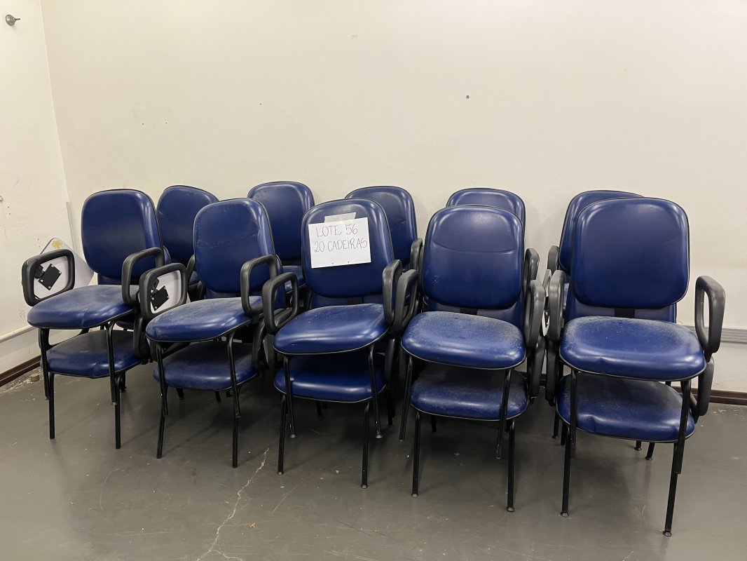 LOTE 056 - 20 CADEIRAS DE AUDITÓRIO AZUL