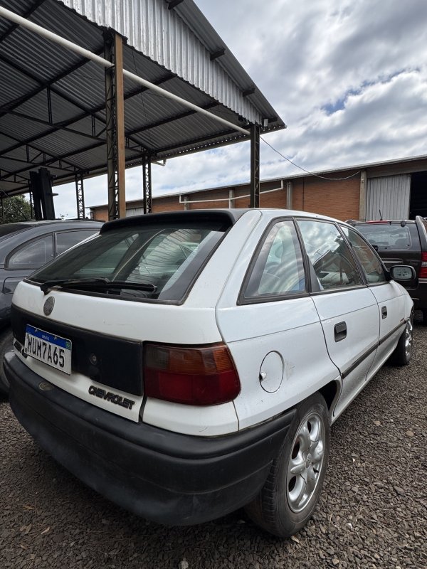 LOTE 008 - IMP/GM Astra GLS, placa MUM 7A65, branco, ano/modelo 1995