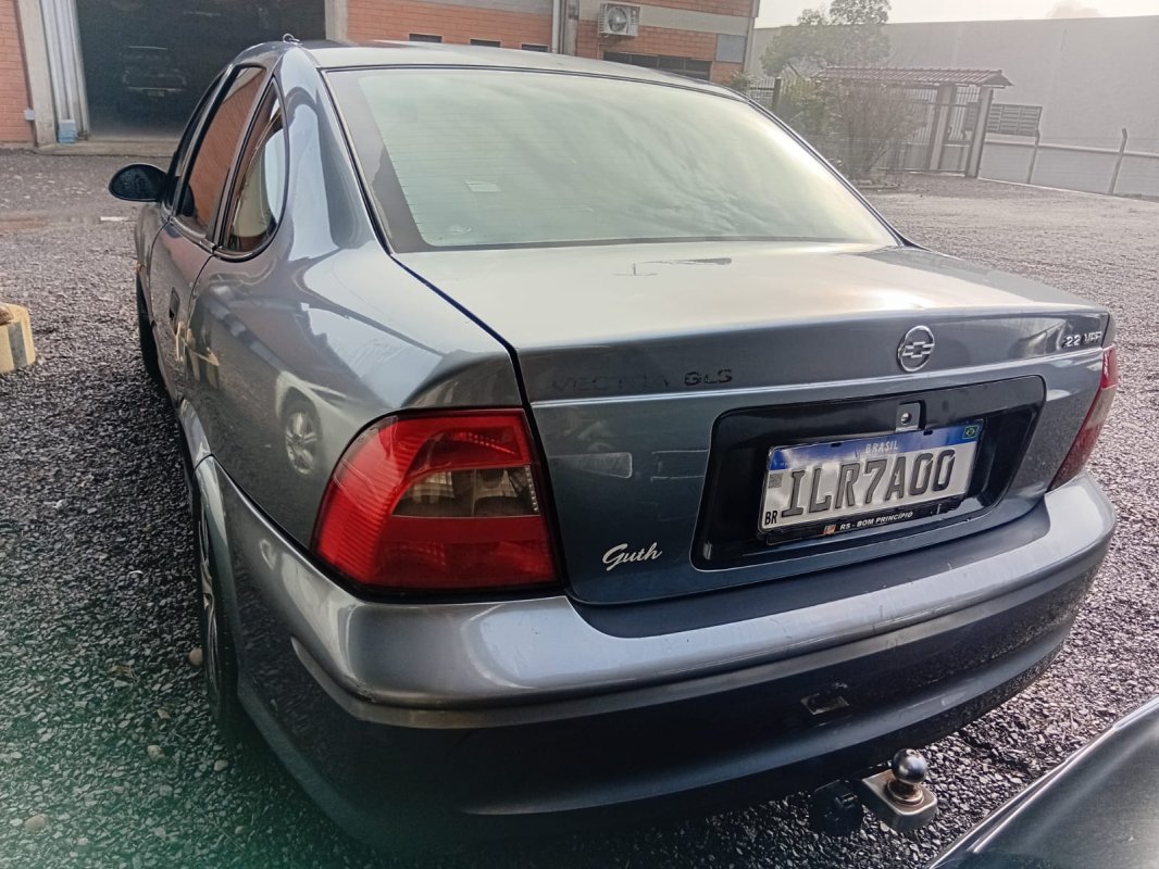 LOTE 010 - GM/Vectra GLS, placa ILR 7A00, cinza, ano/modelo 1999/2000