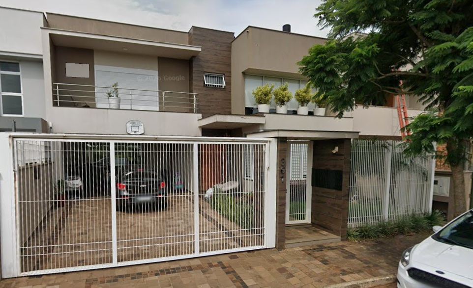 Imagem do imóvel Área De 372,00m², Edificada Uma Casa Residencial Em Alvenaria Com Dois Pavimentos, Totalizando 212,35m² De Área Construída, Localizada Na Rua Osvaldo Haas, N° 361, Bairro Universitário, Lajeado/rs