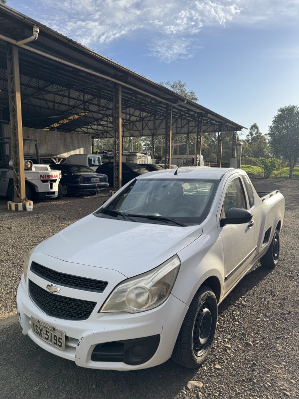 LOTE 011 - GM/Montana LS, placa ISX 5195, branca, ano/modelo 2012