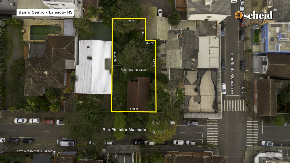 LOTE 001 - Área de 490,23m², contendo uma casa residencial de alvenaria com 77,00m², um galpão de madeira com 11 50m² e um telheiro de madeira com 21,00m², localizado na Rua Pinheiro Machado, nº 198, bairro Centro, Lajeado/RS